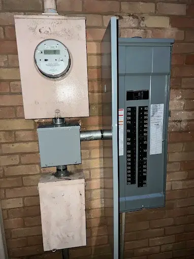 Commercial Electrician